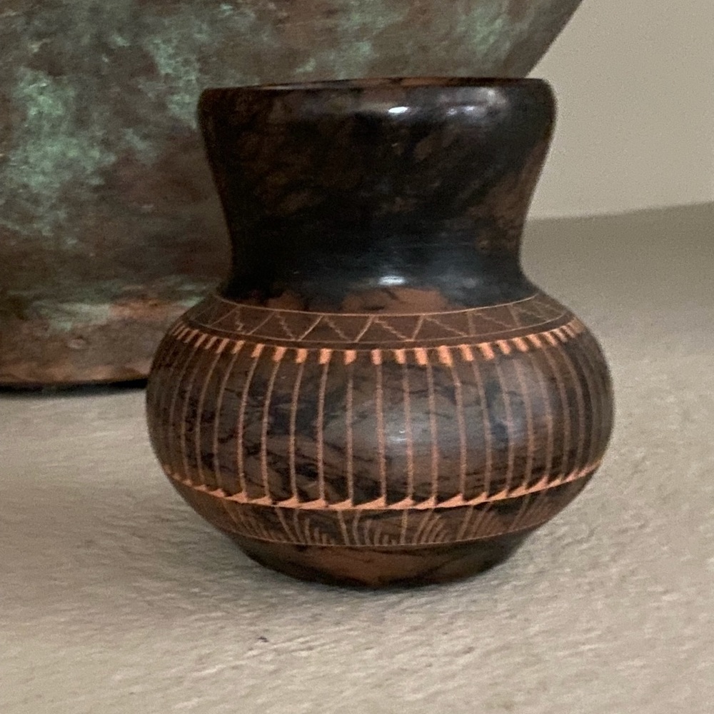 SIGNED NAVAJO POTTERY